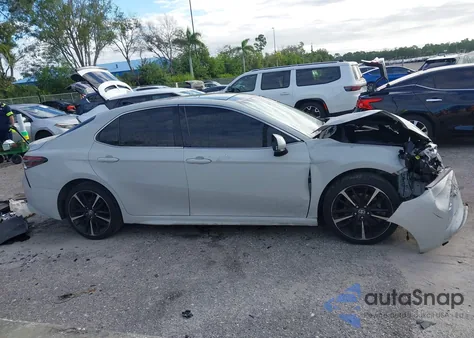 2022 Toyota Camry Xse z USA, uszkodzony, nr VIN 4T1K61AKXNU003092